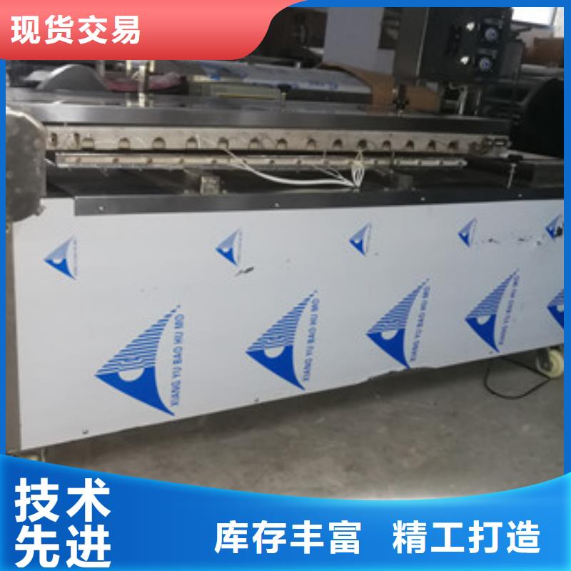 烤鸭饼机专业生产团队