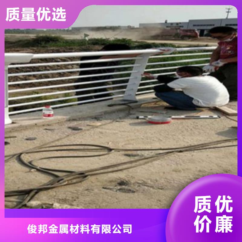 路桥护栏牢固耐用