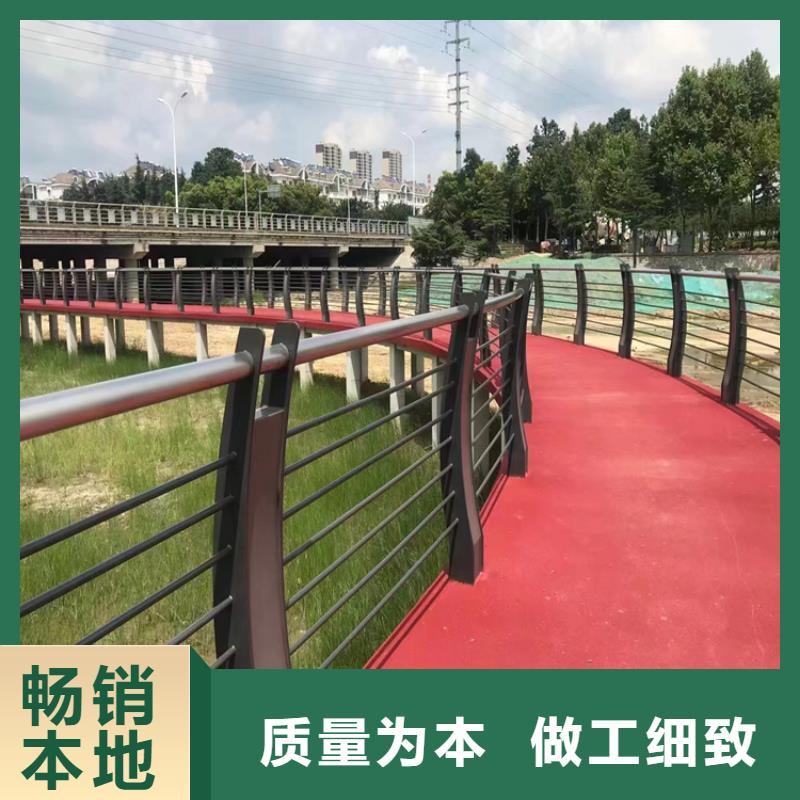 椭圆管喷塑景观道路护栏展鸿护栏质量有保障