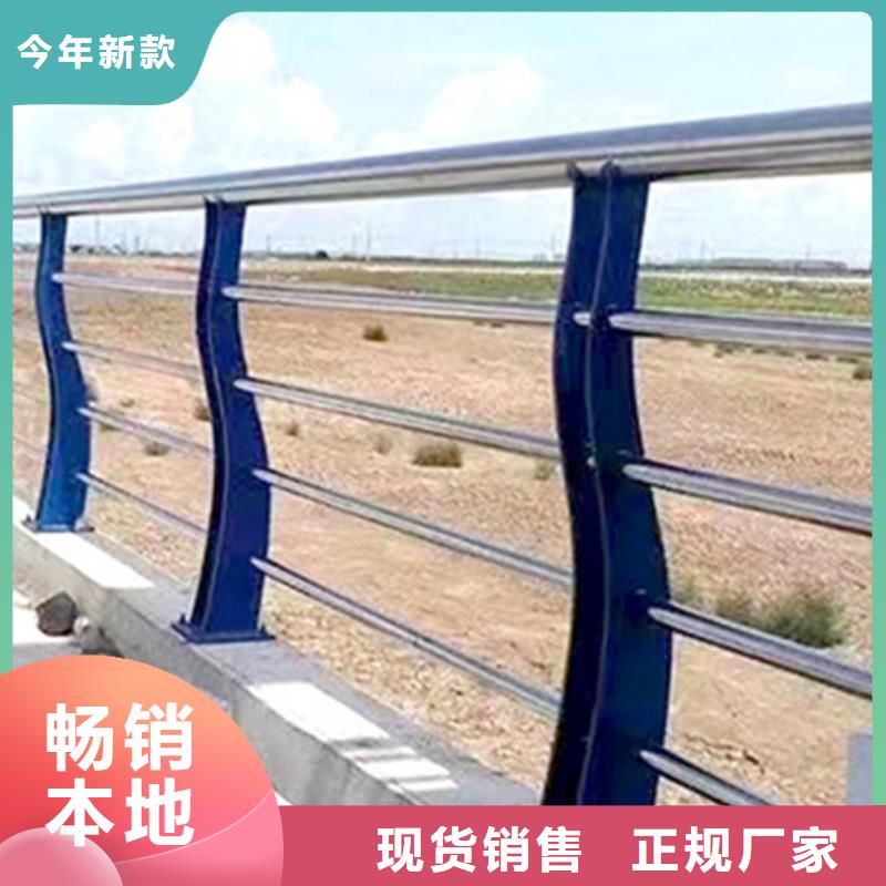 LED灯光桥梁护栏线条优美