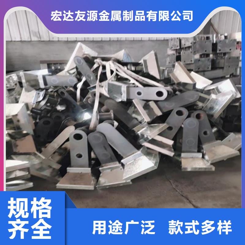 选择正规防撞护栏生产厂家厂家
