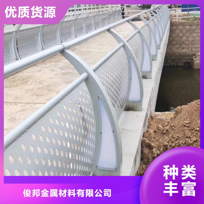 生产河道灯光护栏
灯光栏质量可靠的厂家