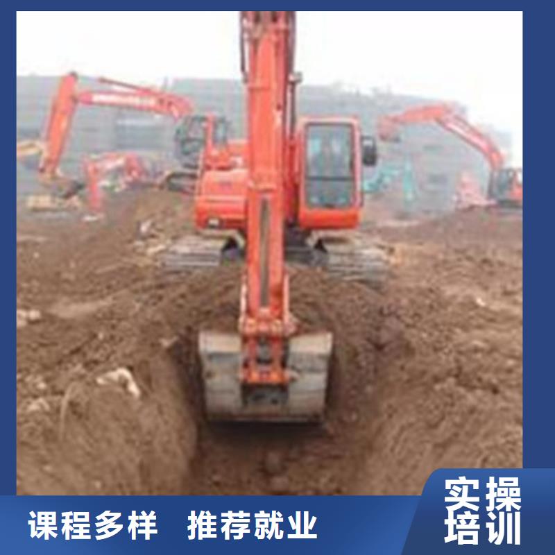 满城区装载机学校学期学费集团化教学资源共享
