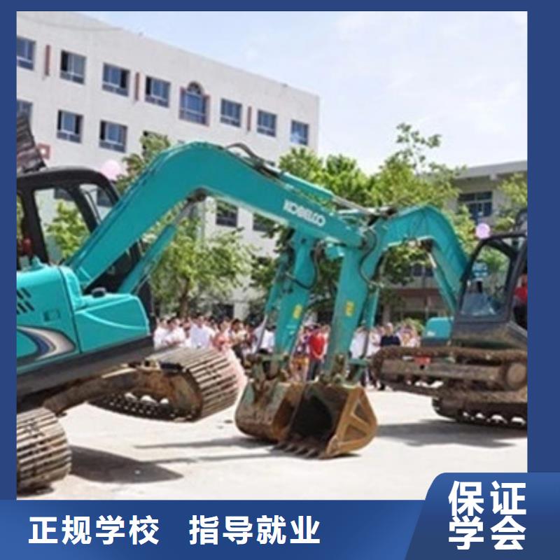 哪个驾校有塔吊叉车培训虎振学校专业
