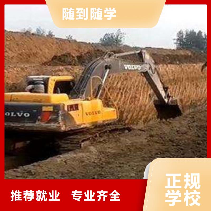附近周边的塔吊叉车学校学塔吊叉车就到虎振学校