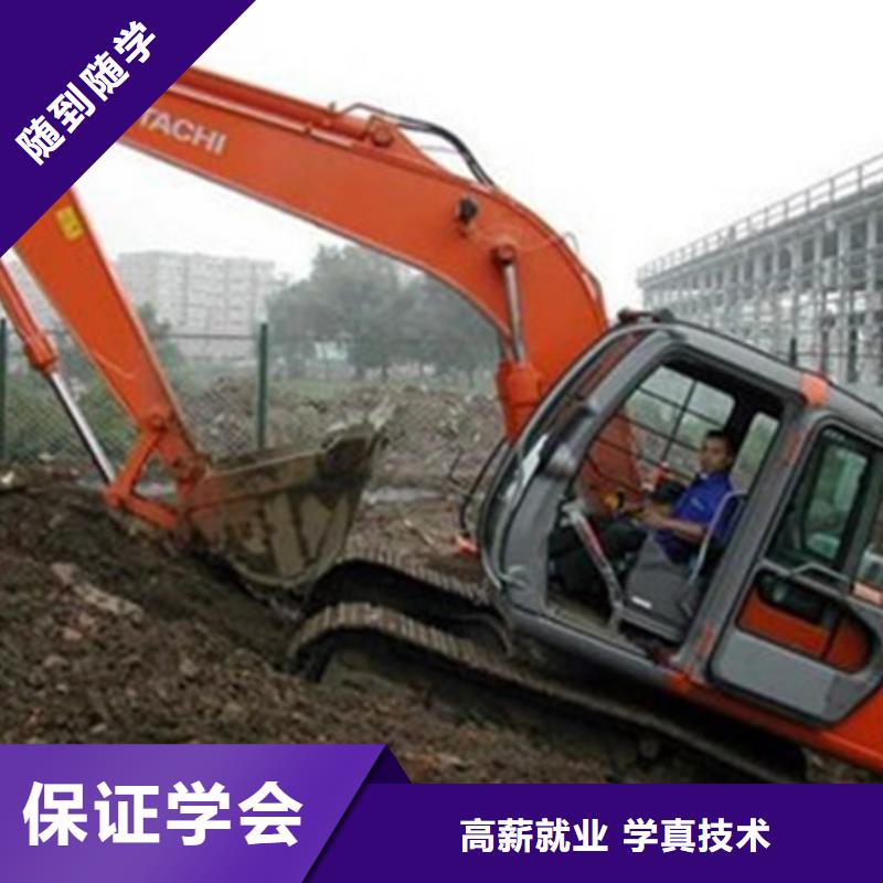 哪里有塔吊叉车驾驶学校哪个技校能学塔吊叉车驾驶