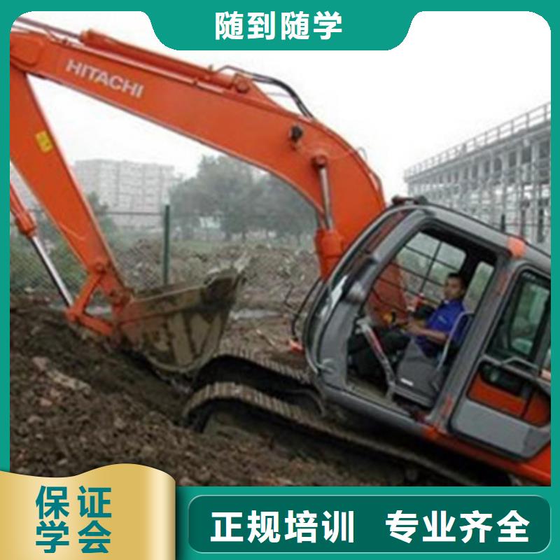 上机时间长的塔吊叉车学校虎振学校火热招生中