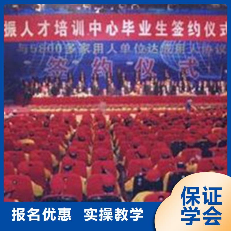 哪里有塔吊叉车驾驶学校哪个驾校有塔吊叉车培训