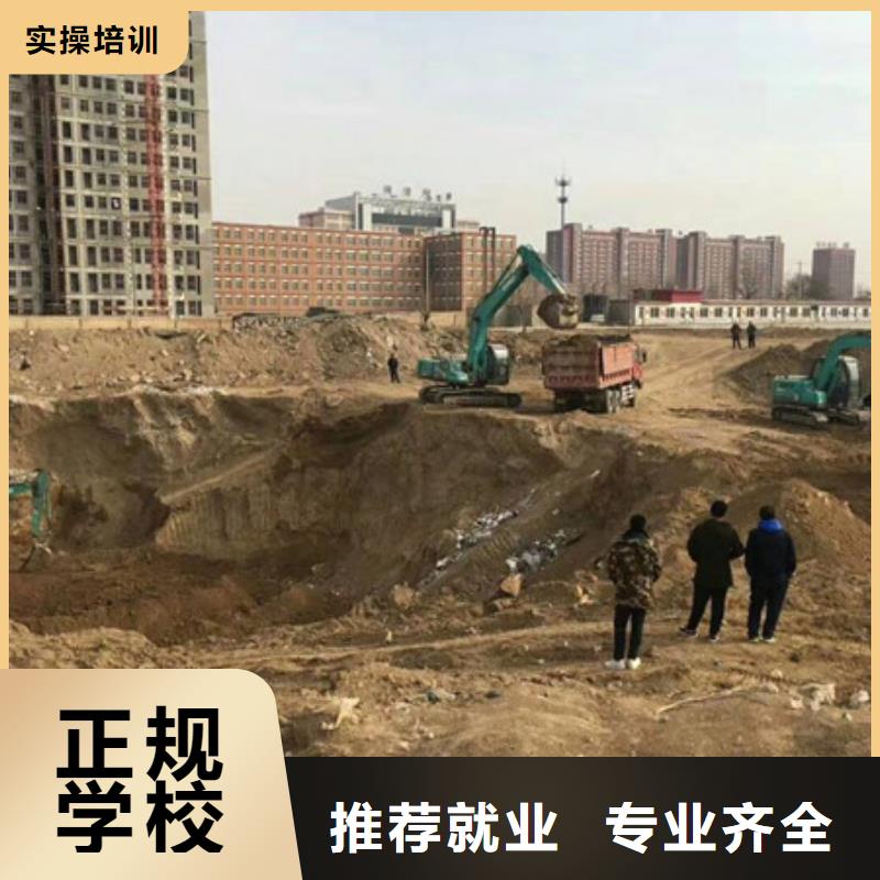 口碑的塔吊叉车培训班学塔吊叉车就到虎振学校