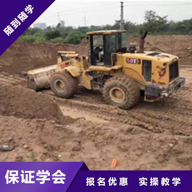 容城哪个技校能学塔吊叉车驾驶真车实练不用模拟机