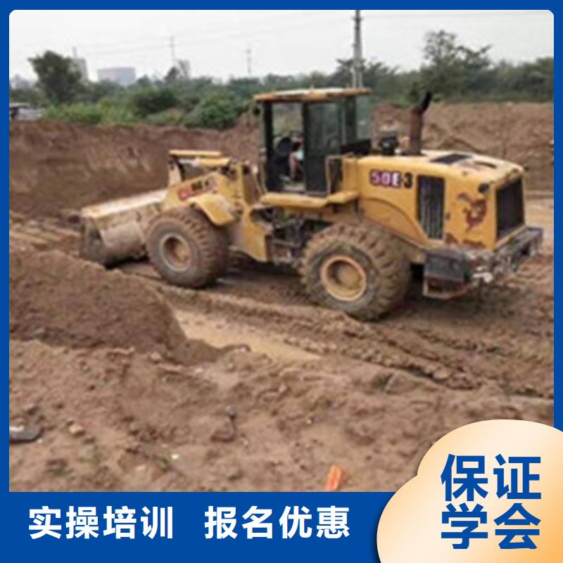 哪里有塔吊叉车驾驶学校随到随学学会为止