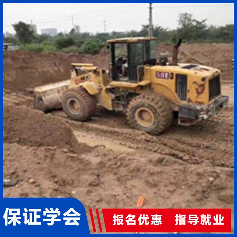 塔吊叉车培训基地教练手把手教学