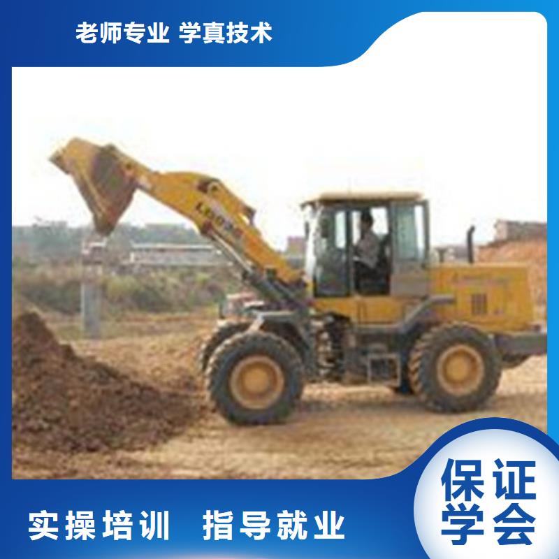 学塔吊叉车技术哪里报名好就业薪资高