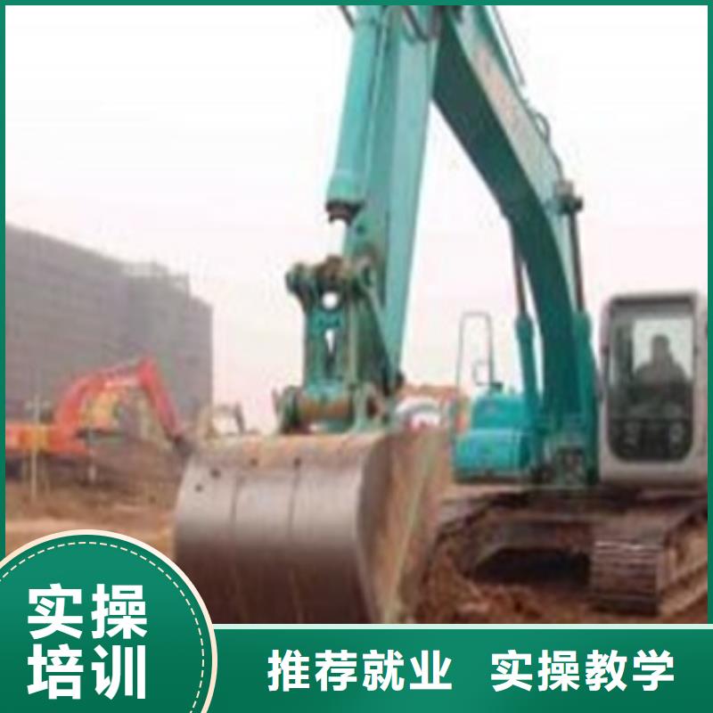 哪个驾校有塔吊叉车培训虎振学校专业