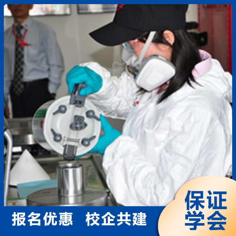 学汽车美容装具去哪里好随时免费回校深造