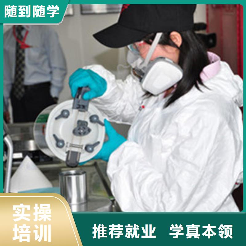 汽车美容装具培训班专业学钣金喷漆的技校初中毕业学什么技术好