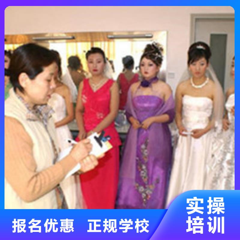 望都天天动手实训的美发学校|修剪烫染技校开学时间|