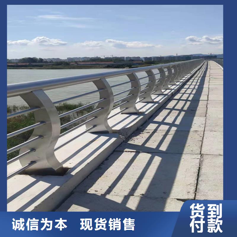 天桥不锈钢栏杆来厂考察生产周期快