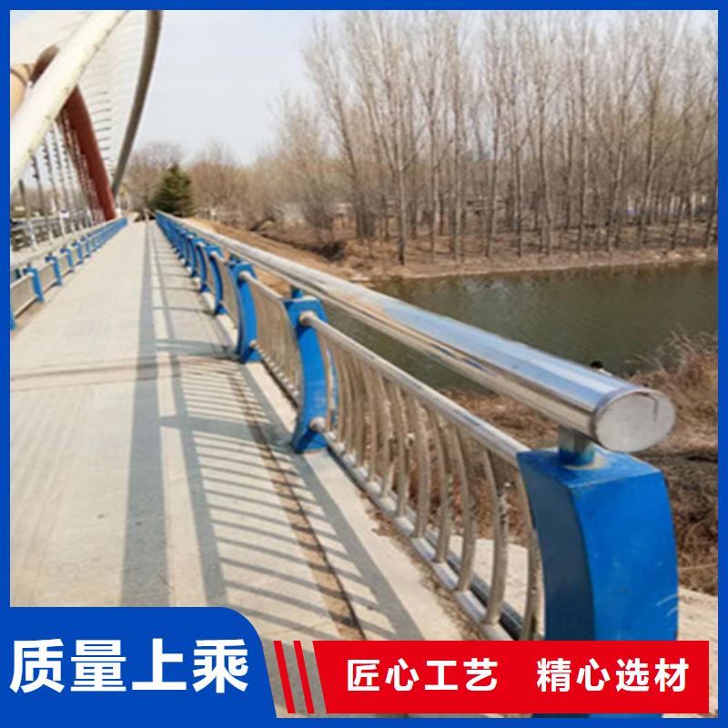 发货及时的不锈钢复合管道路护栏批发商