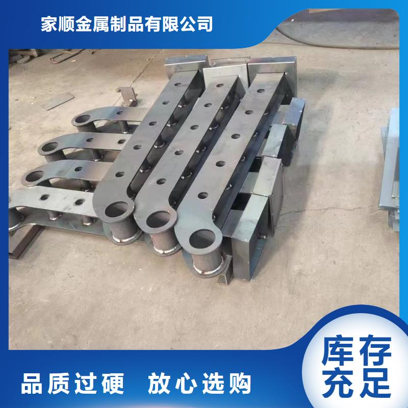 保质保量：灯光护栏
