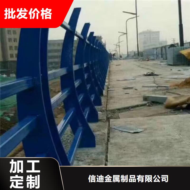 道路交通隔离护栏从业经验丰富