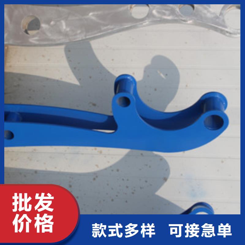 机动车道隔离护栏设计新颖