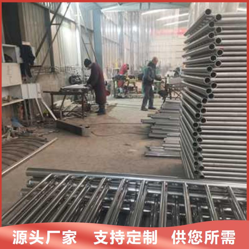 金沙县桥上河道灯光栏杆