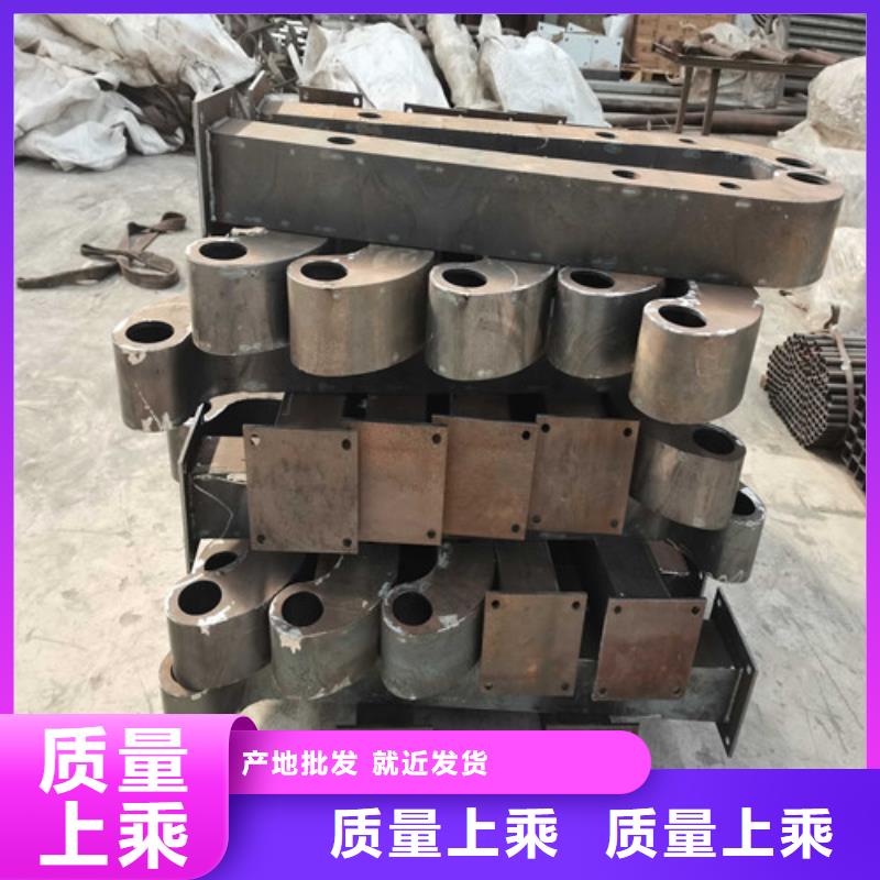 不锈钢复合管防撞护栏安装方便