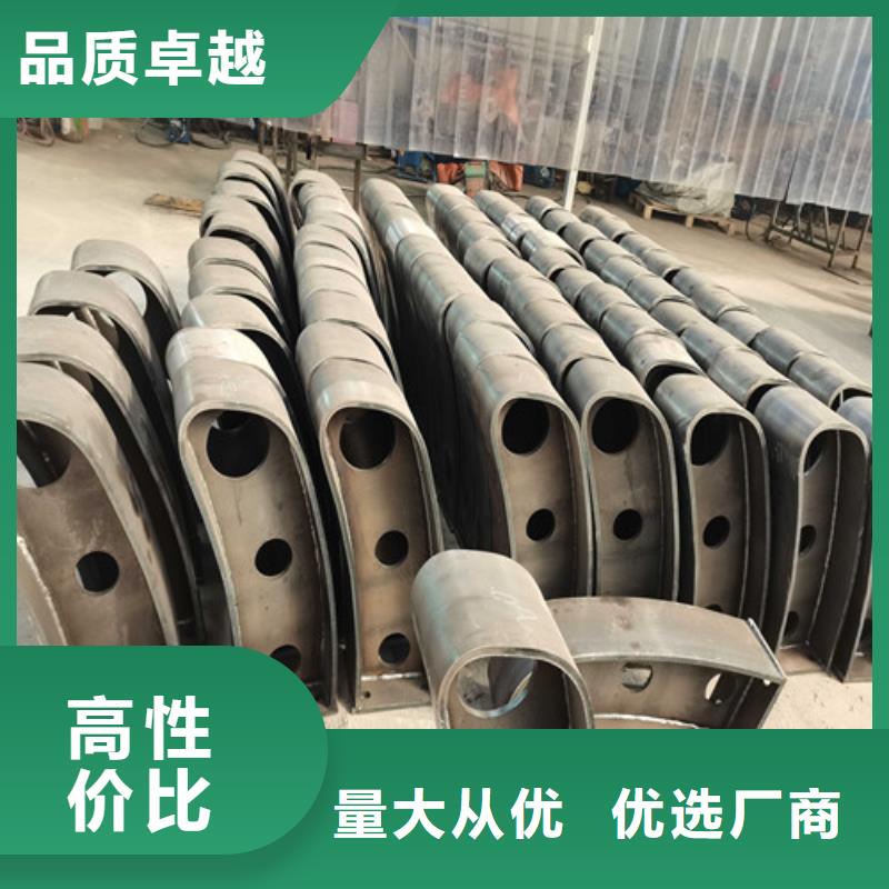 防撞护栏上的钢管栏杆质优价廉