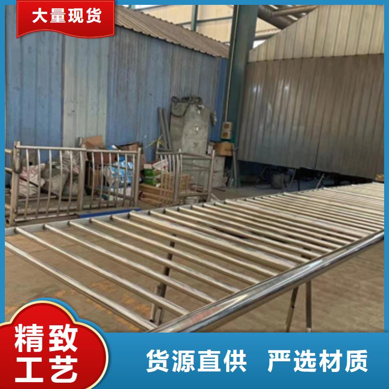 选择正规防撞景观栏杆厂家