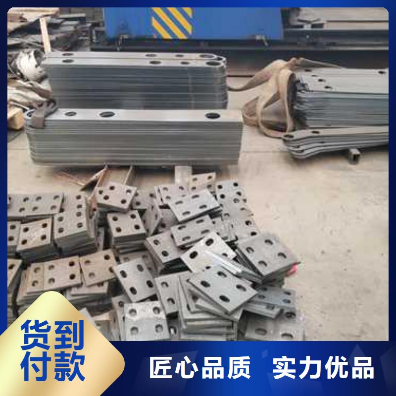 道路栏杆_多年生产经验