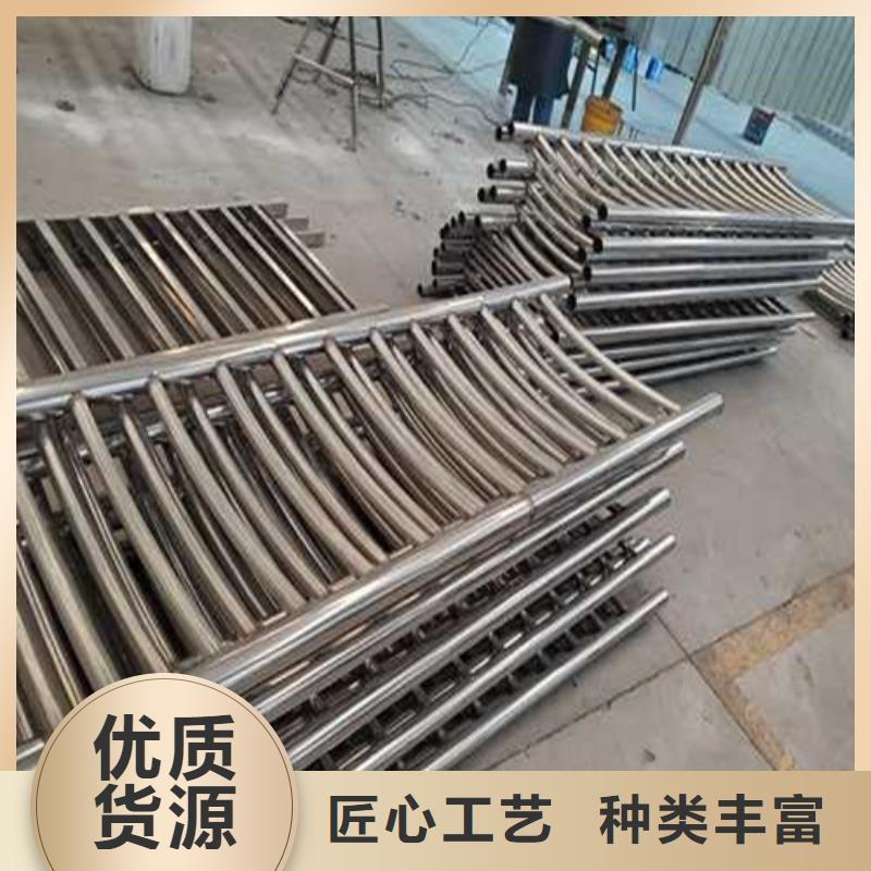 防撞护栏报价格