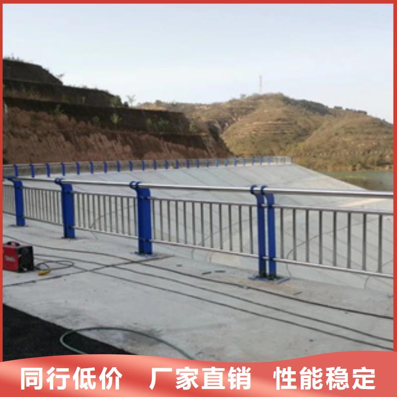 q235防撞设施栏杆维护简单，安装便捷