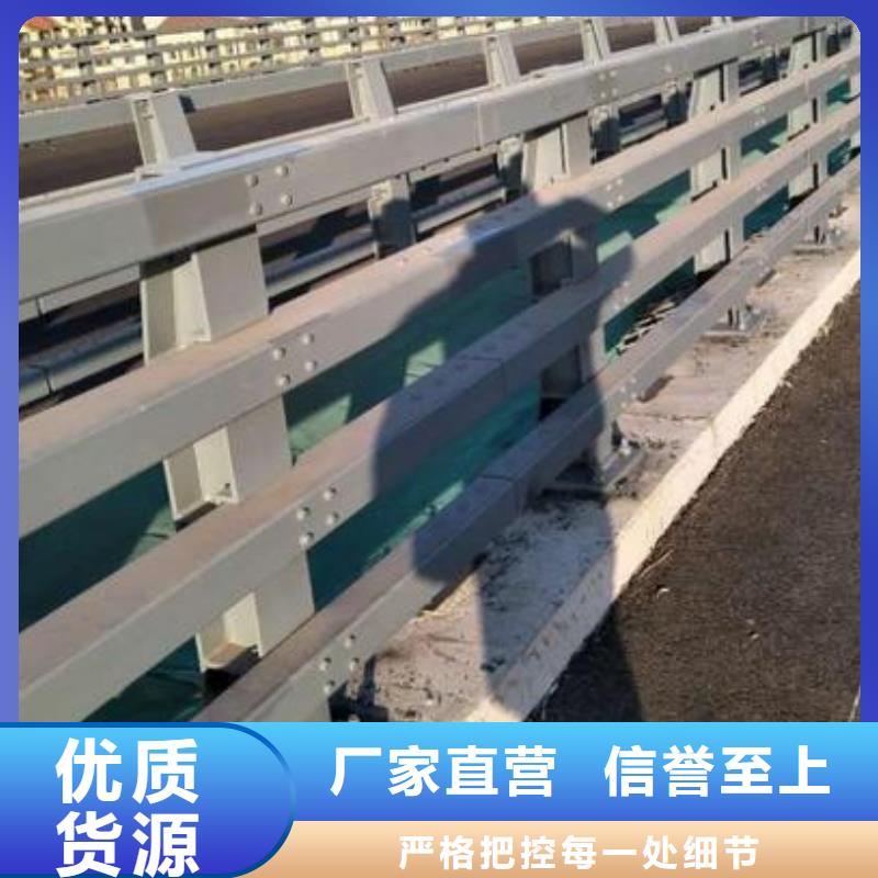 高速公路护栏铸钢支架现场安装