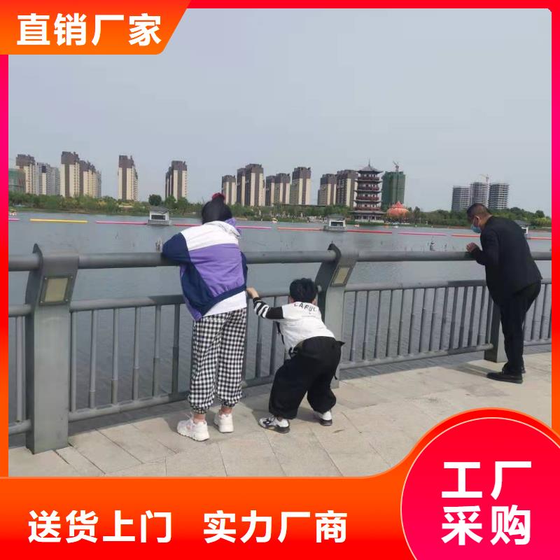 灯光护栏国道抗冲击围栏现货充足