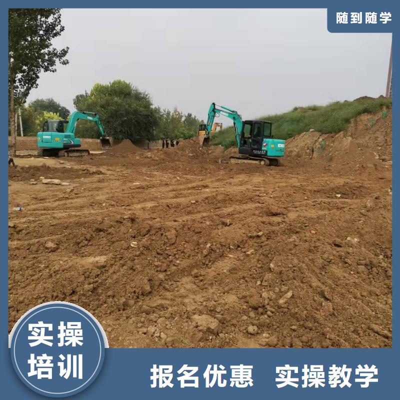 沽源挖土机技校学费多少钱男生学什么好