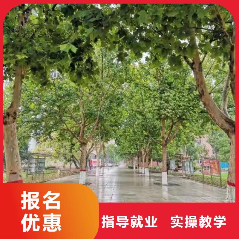唐县挖土机培训学校联系方式实践教学