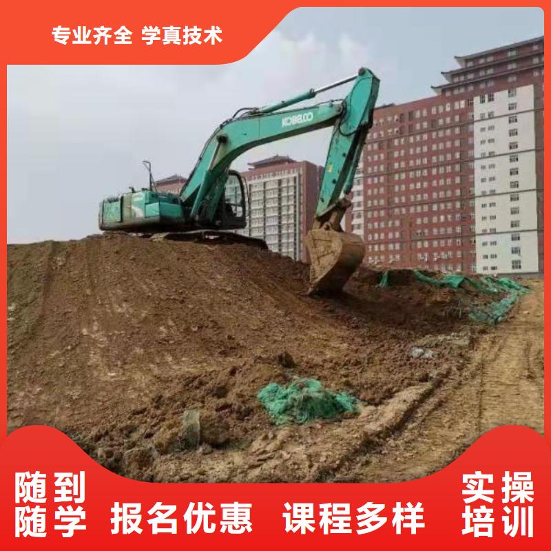 万全汽车吊培训学校学费多少钱虎振学校