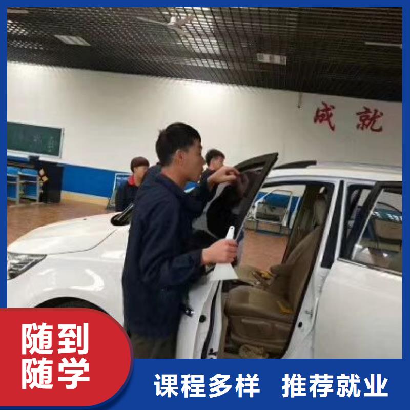 汽修培训学校挖掘机钩机培训学校哪家好就业快
