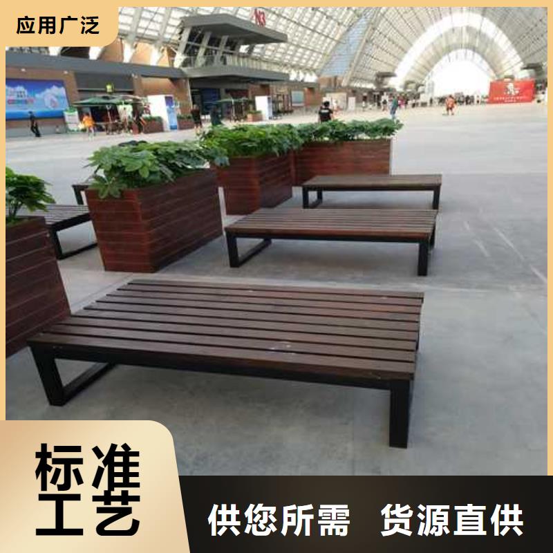 青岛的西海岸新区防腐木阳台多少钱