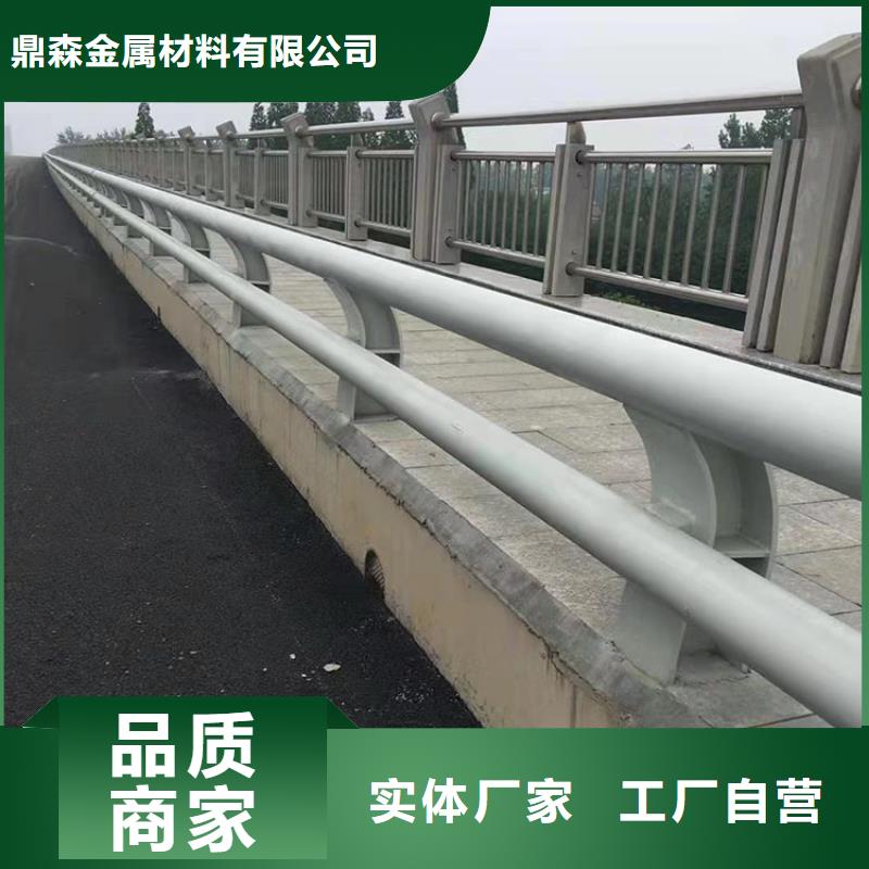 不锈钢景观仿木纹栏杆源头厂商