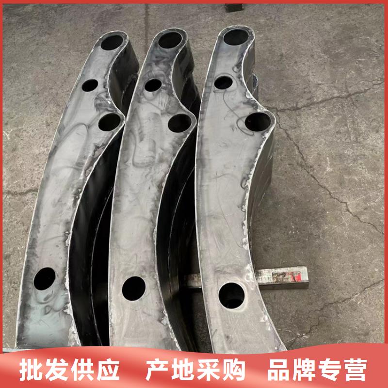 诚信供应不锈钢景观仿木纹护栏的厂家