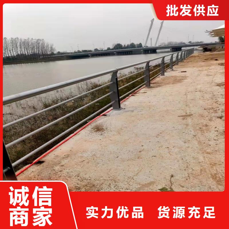 交通防撞护栏厂家实力雄厚