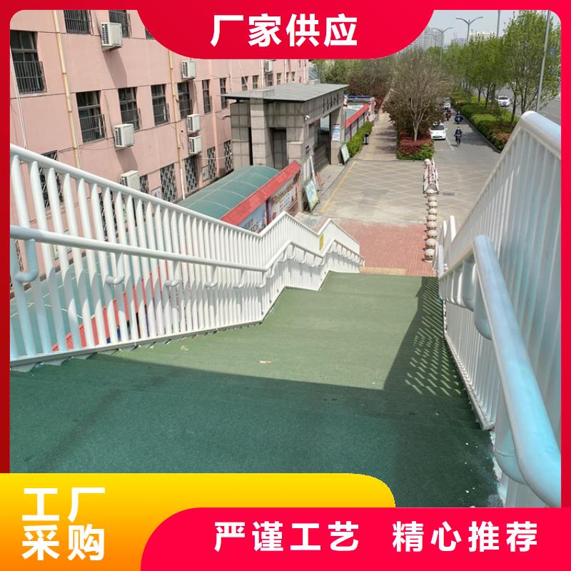 货源充足的LED灯光道路护栏实力厂家