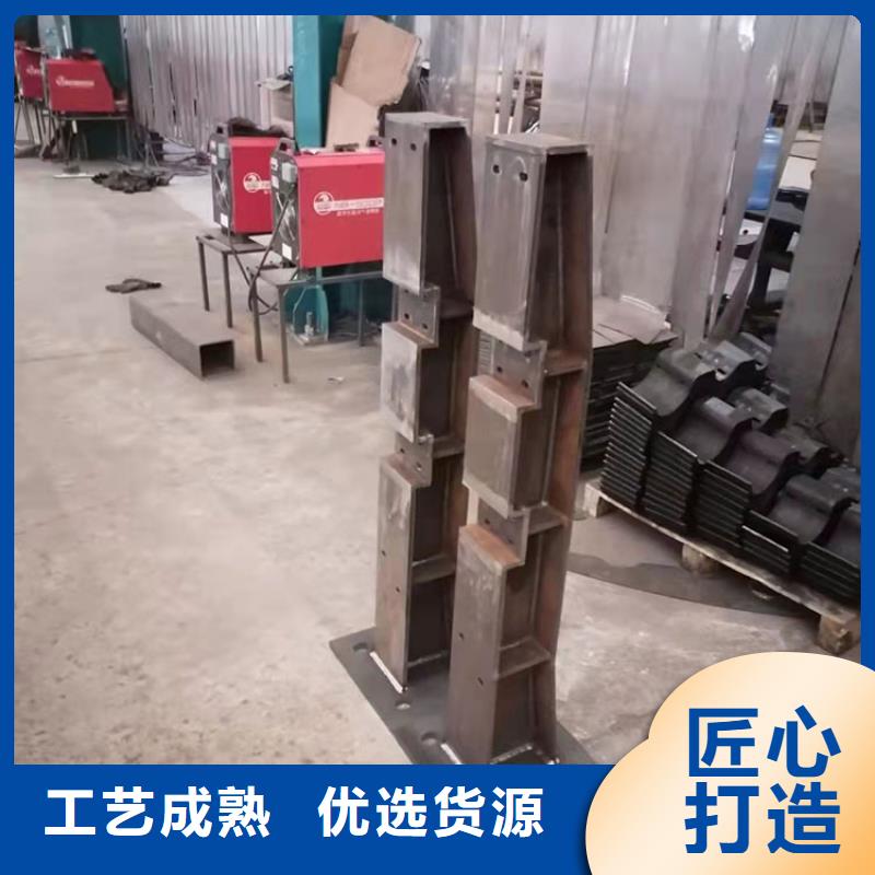 湖边防撞护栏厂家-可来厂考察