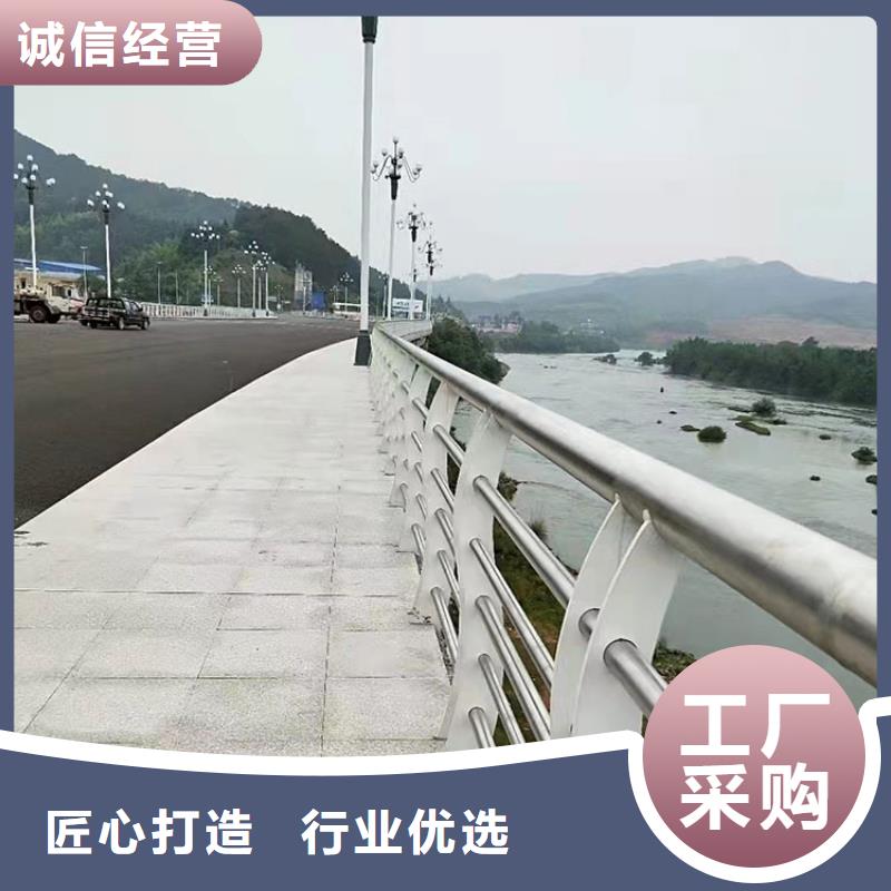 Q235B防撞护栏立柱价格_Q235B防撞护栏立柱