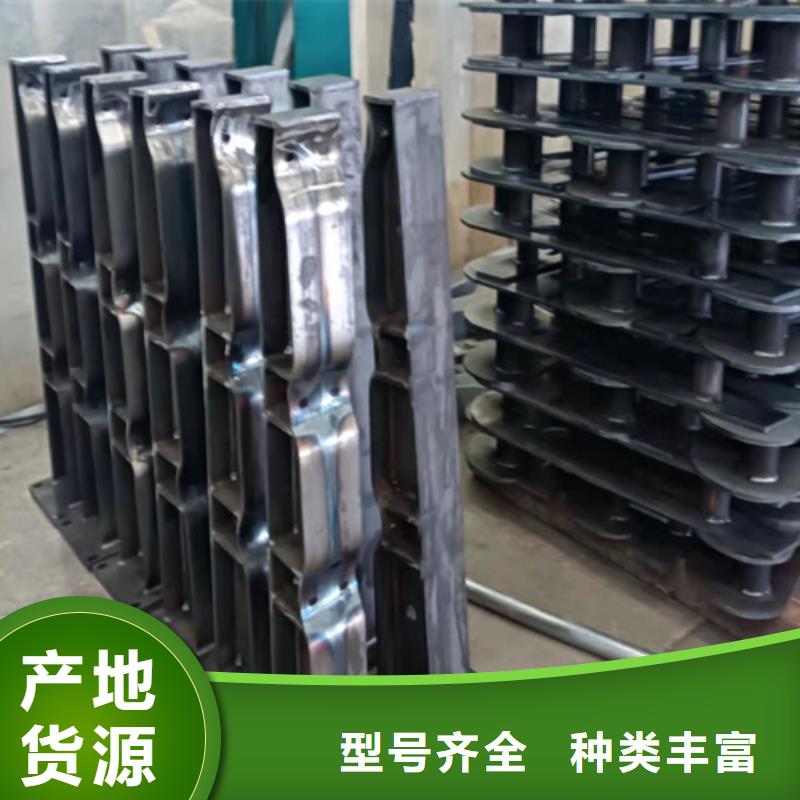 优选：防撞护栏厂家