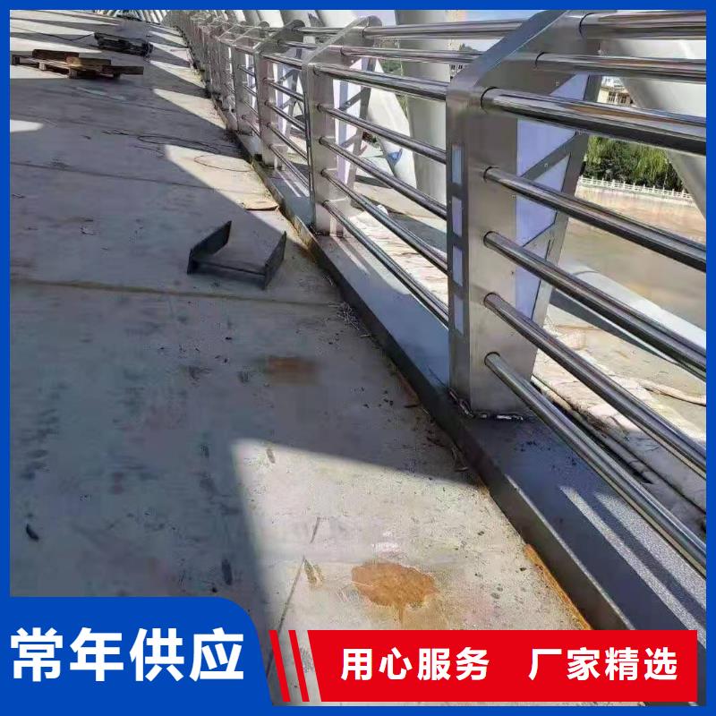 防撞钢板立柱标准化施工