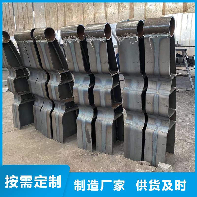优质不锈钢灯箱护栏的基地