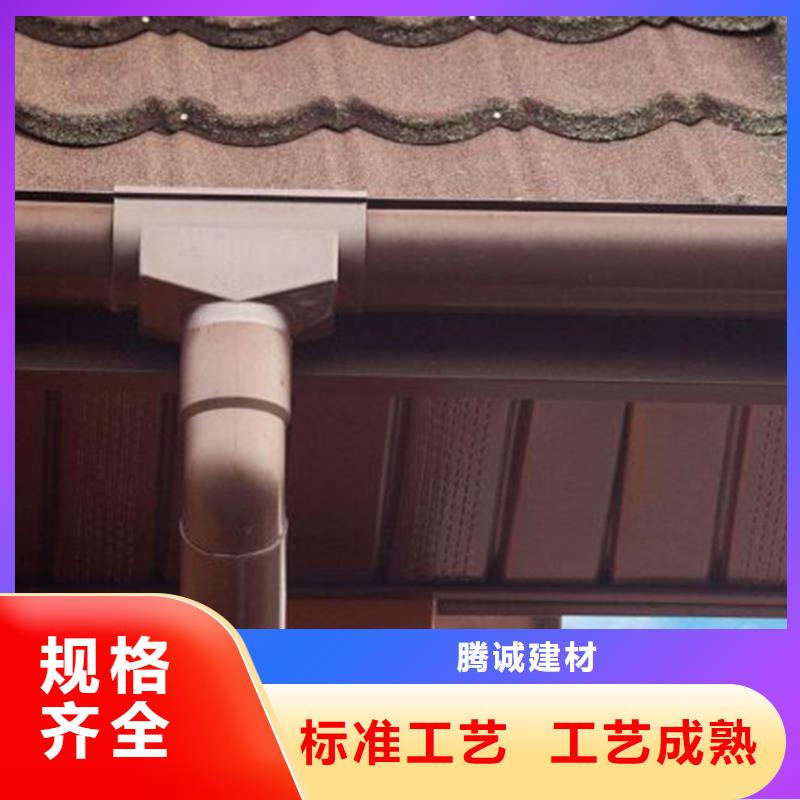 灰色檐槽雨水管安装